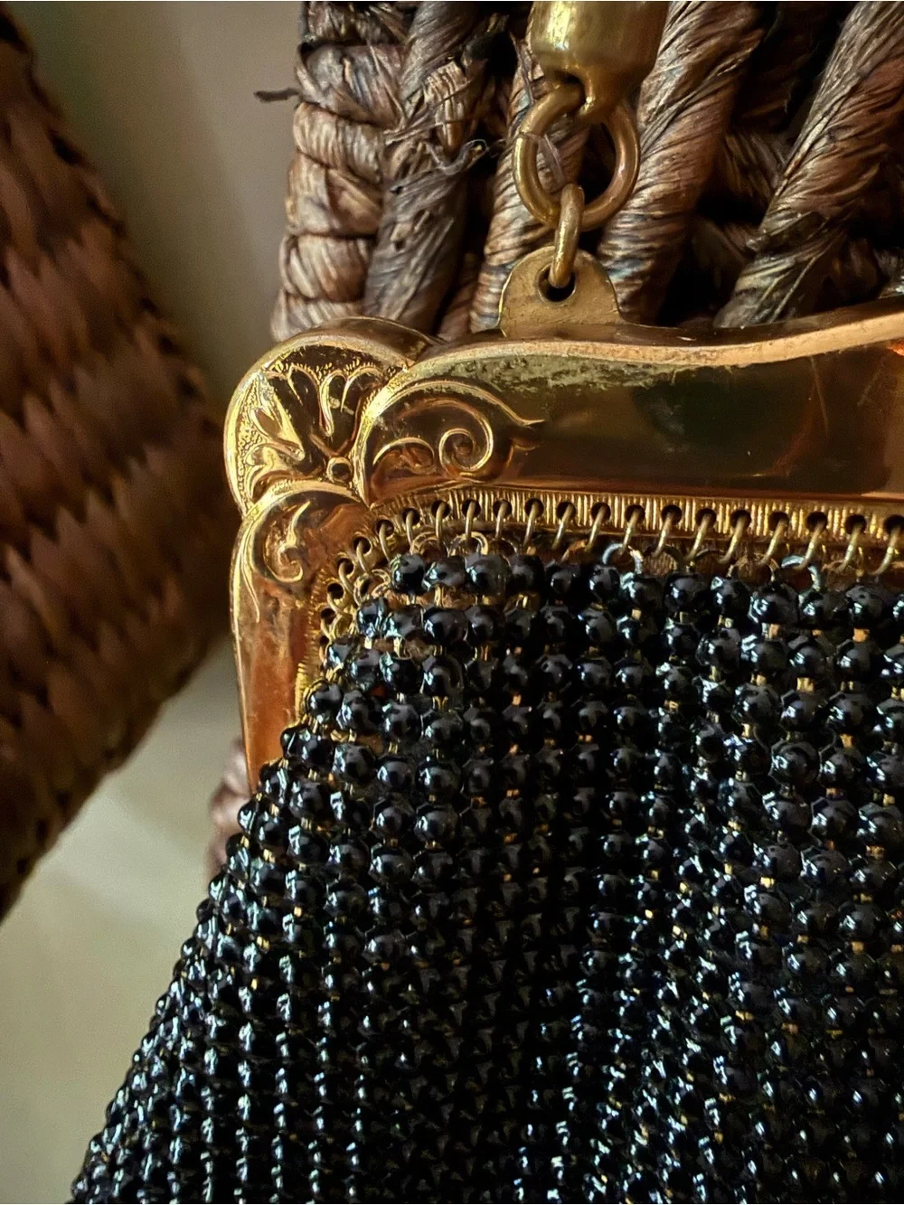 Vintage Whiting & Davis Model 2994 black metal mesh clutch w/gold flickering